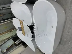 Bathtub Cubicle