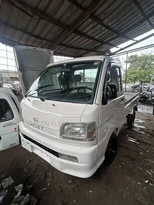 Photo - Diahatsu Hijet Manual Truck 2012 White