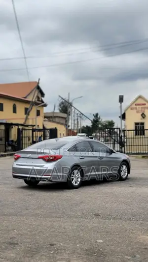 Hyundai Sonata Sport 4dr Sedan (2.4L 4cyl 6A) 2015 Gray