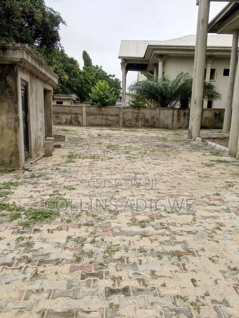 7 Bedroom Duplex Fully Detached