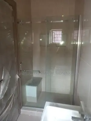 Shower Cubicles White