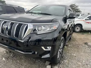 Photo - Toyota Land Cruiser Prado 2022 Black