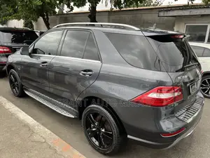 Mercedes-Benz M Class ML 350 4Matic 2012 Gray