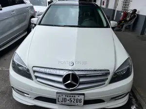 Mercedes-Benz C300 2011 White