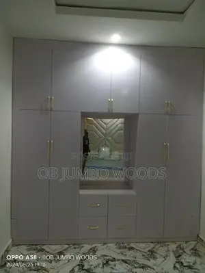 White Inbuilt Wardrobe