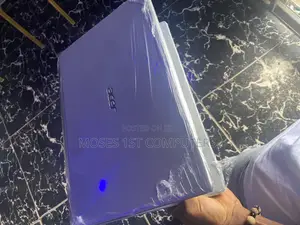 New Laptop Acer 4GB Intel HDD+SSD 320GB