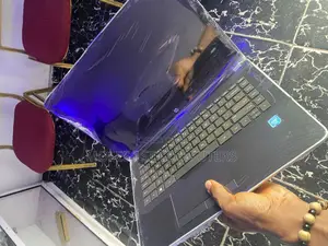 New Laptop HP 8GB Intel HDD+SSD 320GB