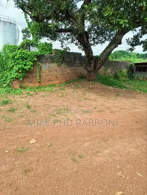 1800 SQM of Land With Railway Paper At100m for G R.A Enugu