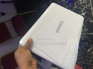 New Laptop Toshiba 8GB Intel HDD+SSD 320GB