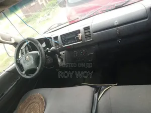 Toyota HiAce 2008 Grey