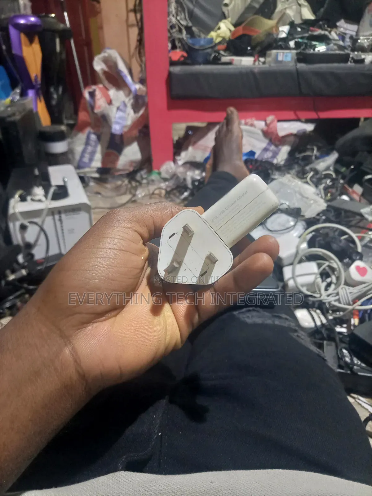 Genuine/Oem* Apple 61W USB-C Power Adapter (