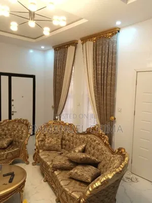 Quality Curtain With Board Design