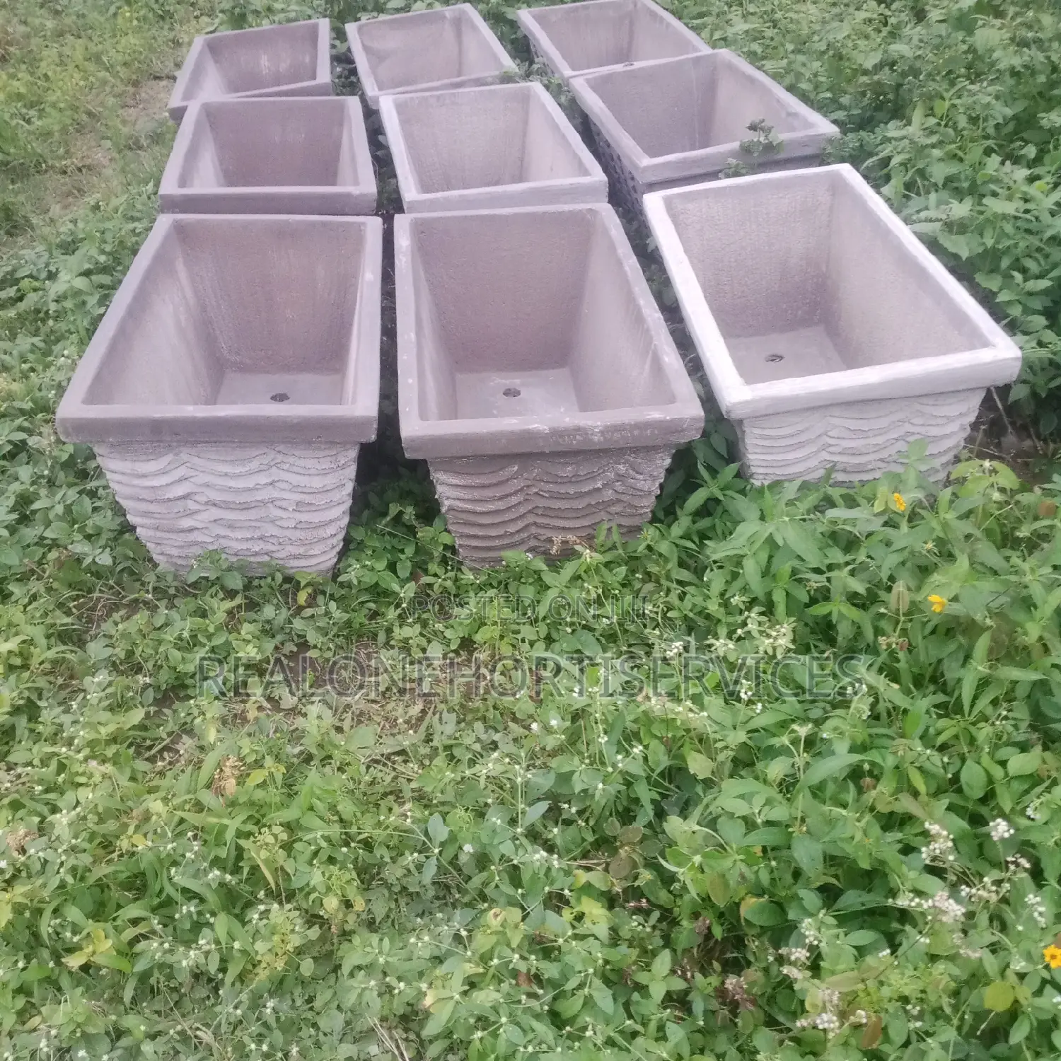 Size Matters: Giant Concrete Pots