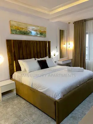 Chic One Bed