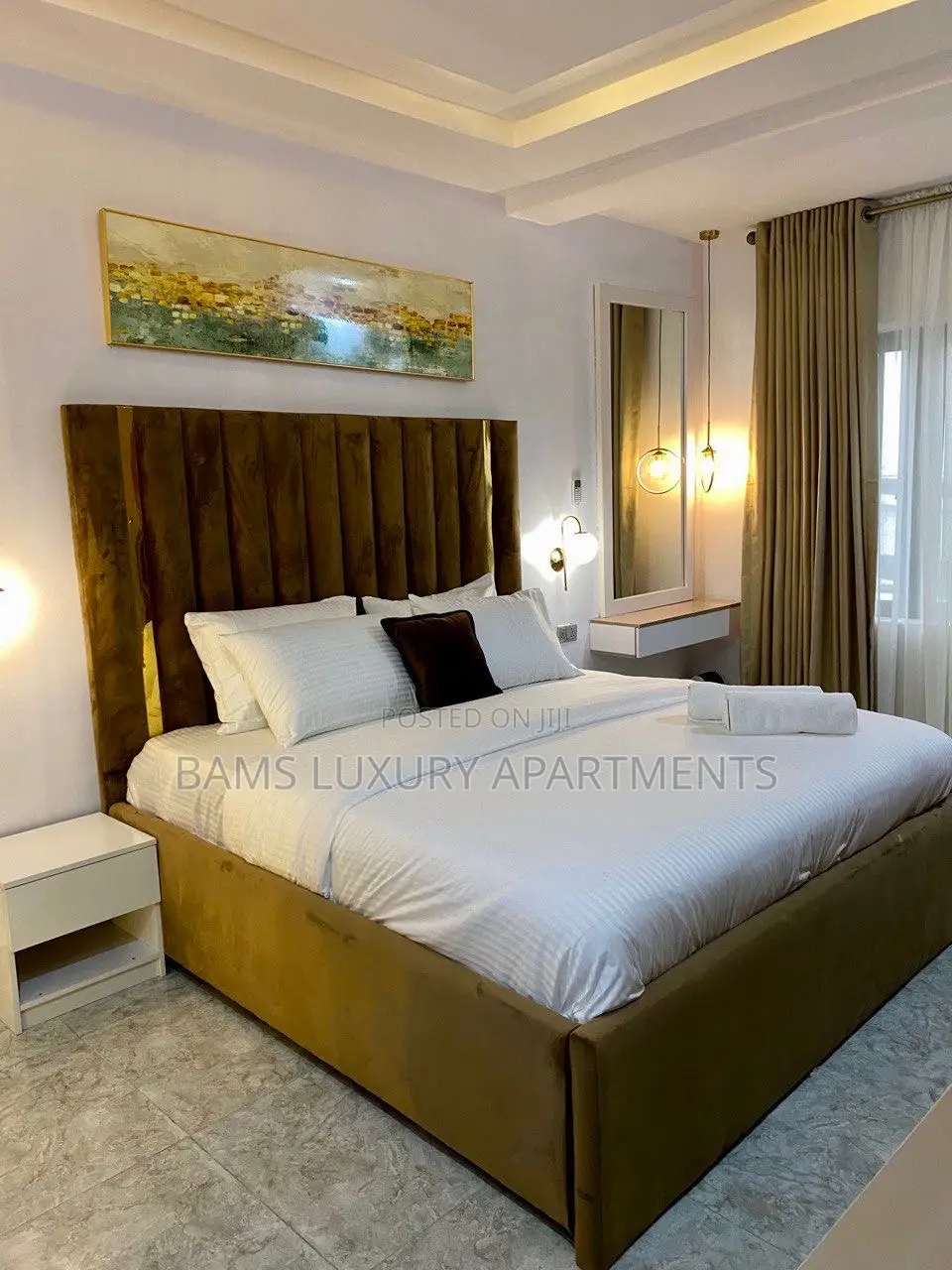 Chic One Bed
