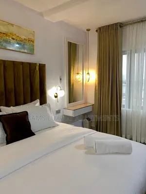 Chic One Bed