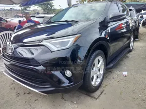 Toyota RAV4 XLE AWD (2.5L 4cyl 6A) 2017 Black