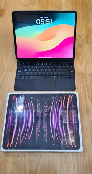 Apple iPad Pro 12.9 (2022) 512 GB Gray