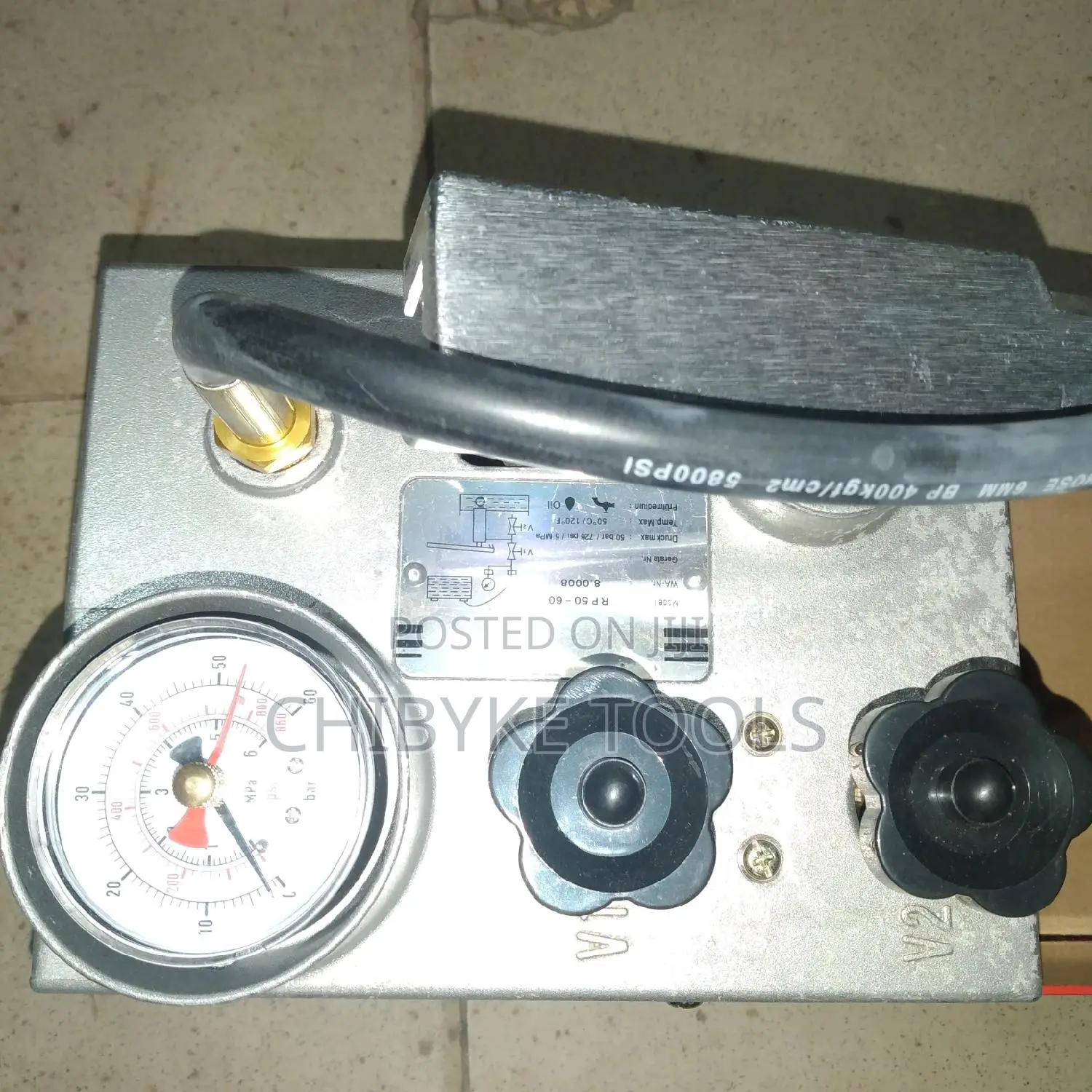 Hand Testing Bucket/Pump