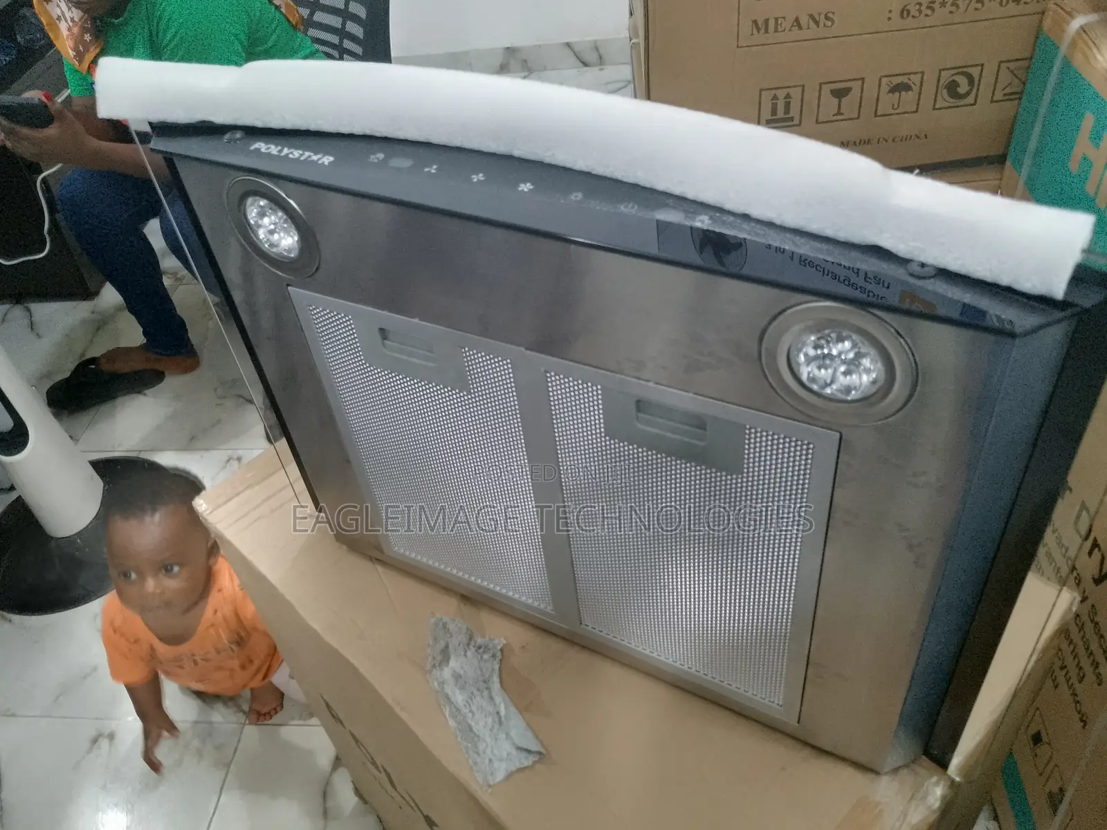 Efficient Polystar 60cm 4 Burner Kitchen Rangehood Pv-6009bd
