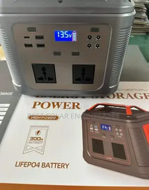 550w Solar Generator With 150w Solar Panel