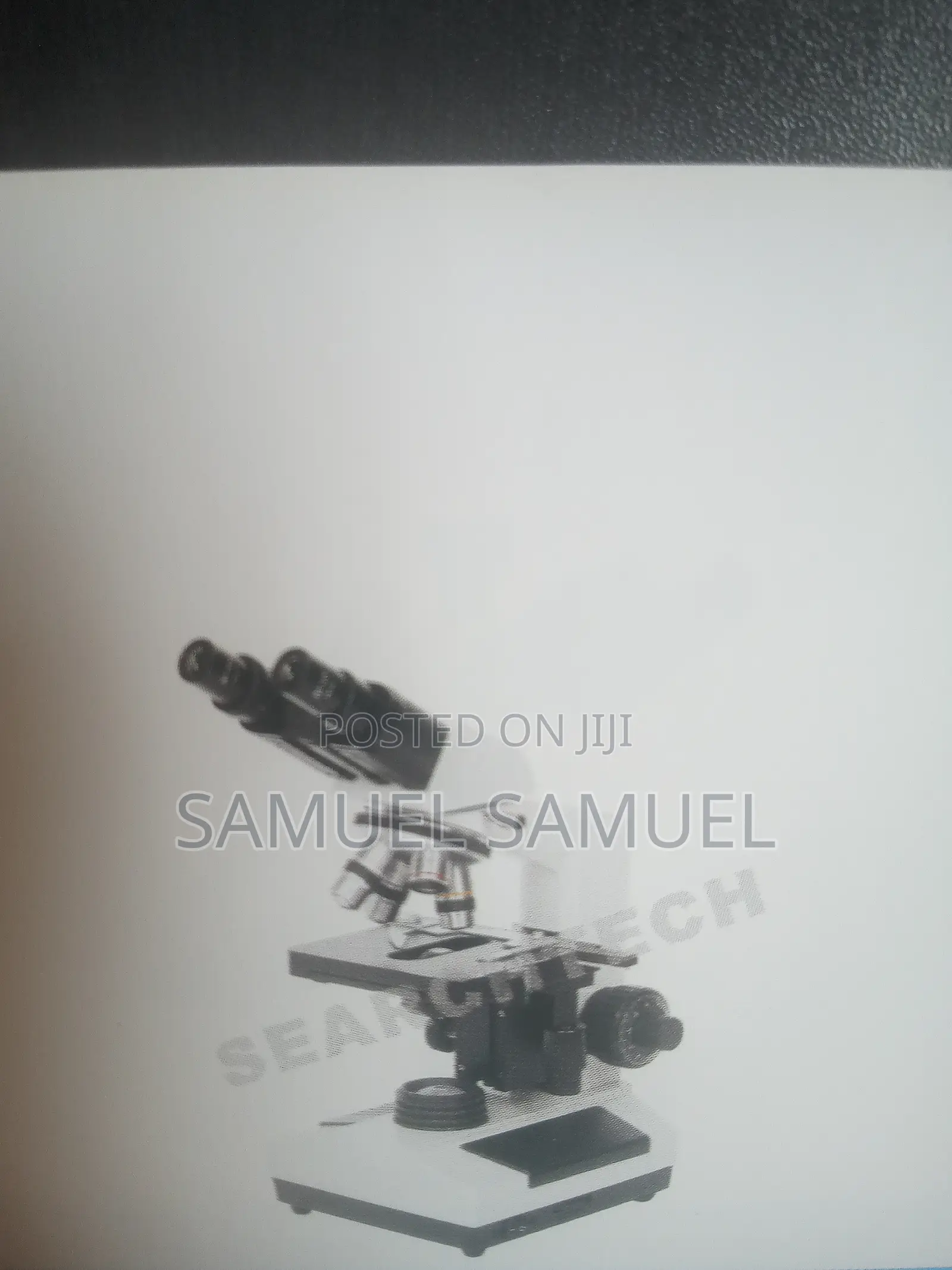 Microscope With TRINOCULAR HEAD