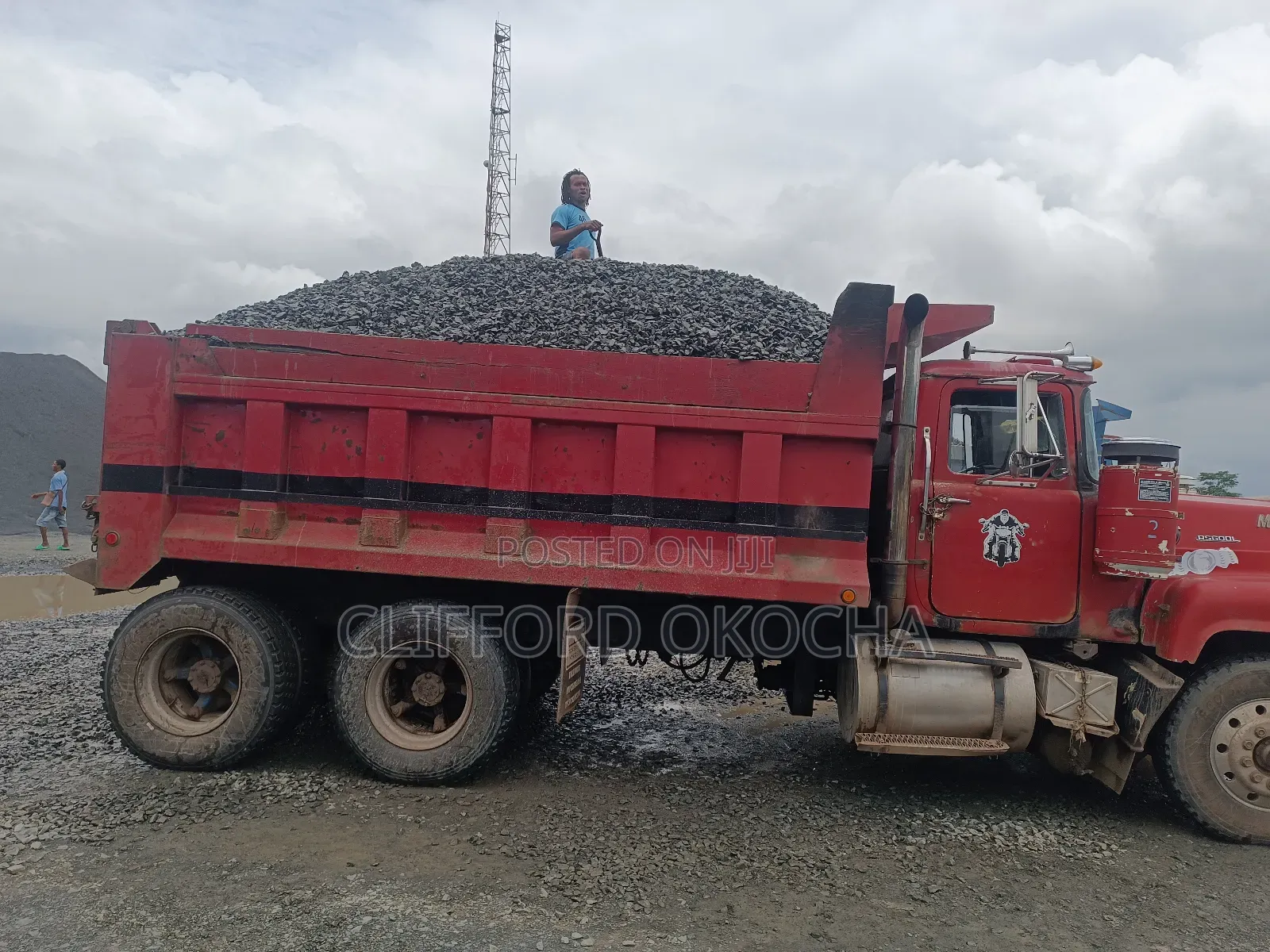 Black Iron Chippings Granite