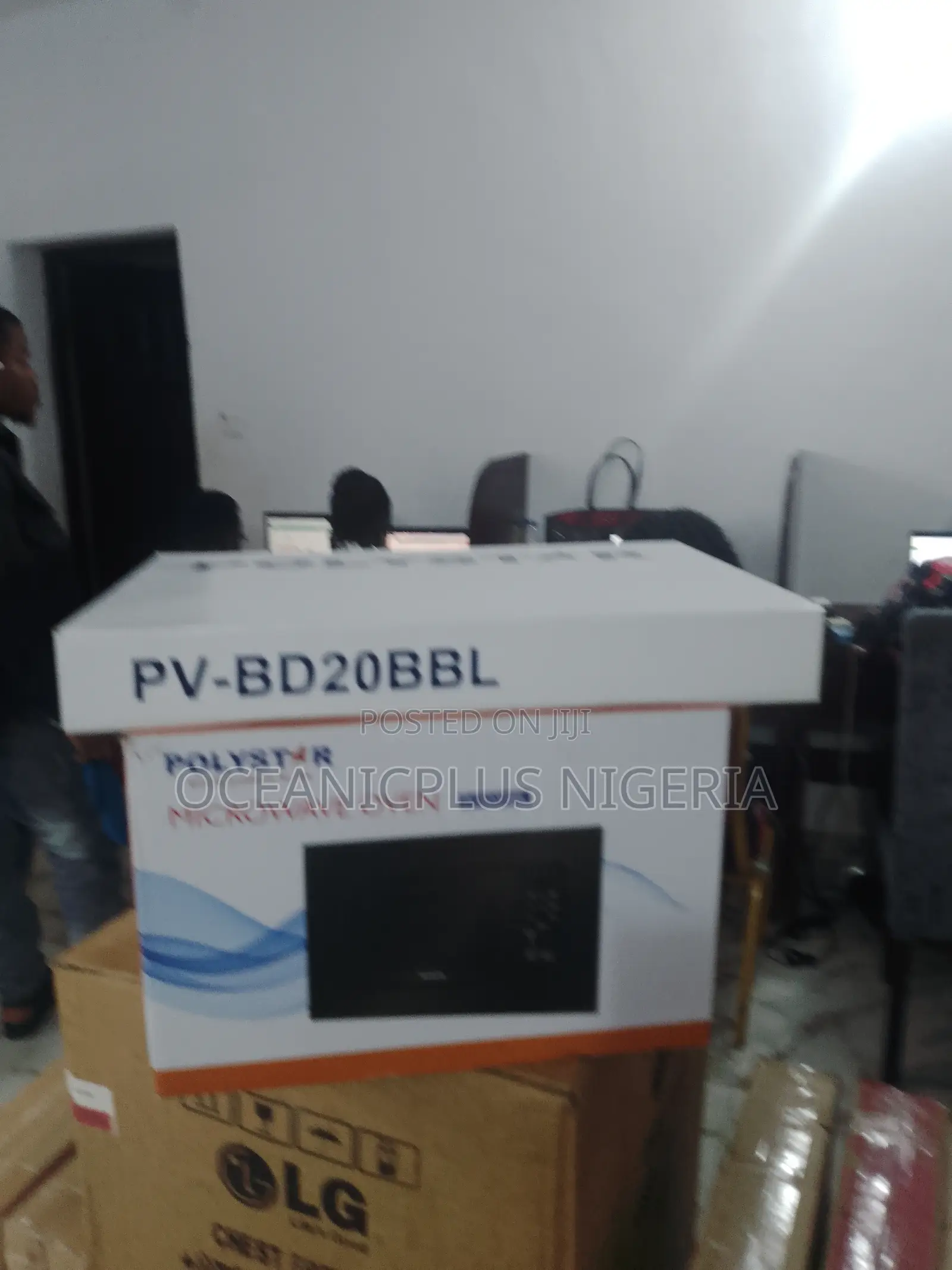 Working-Perfectly 20liters Microwave Ploystar Available