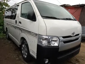 Photo - Toyota HiAce 2010 White