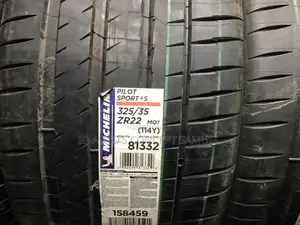 235/35 Zr 22 Michelin Tire Available