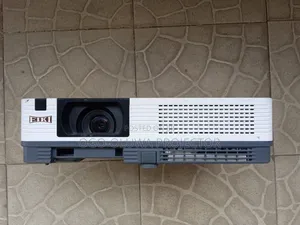 Clean Projector Good for Classroon and Office Use