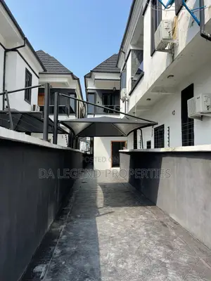 4bdrm Duplex in Lekki for sale