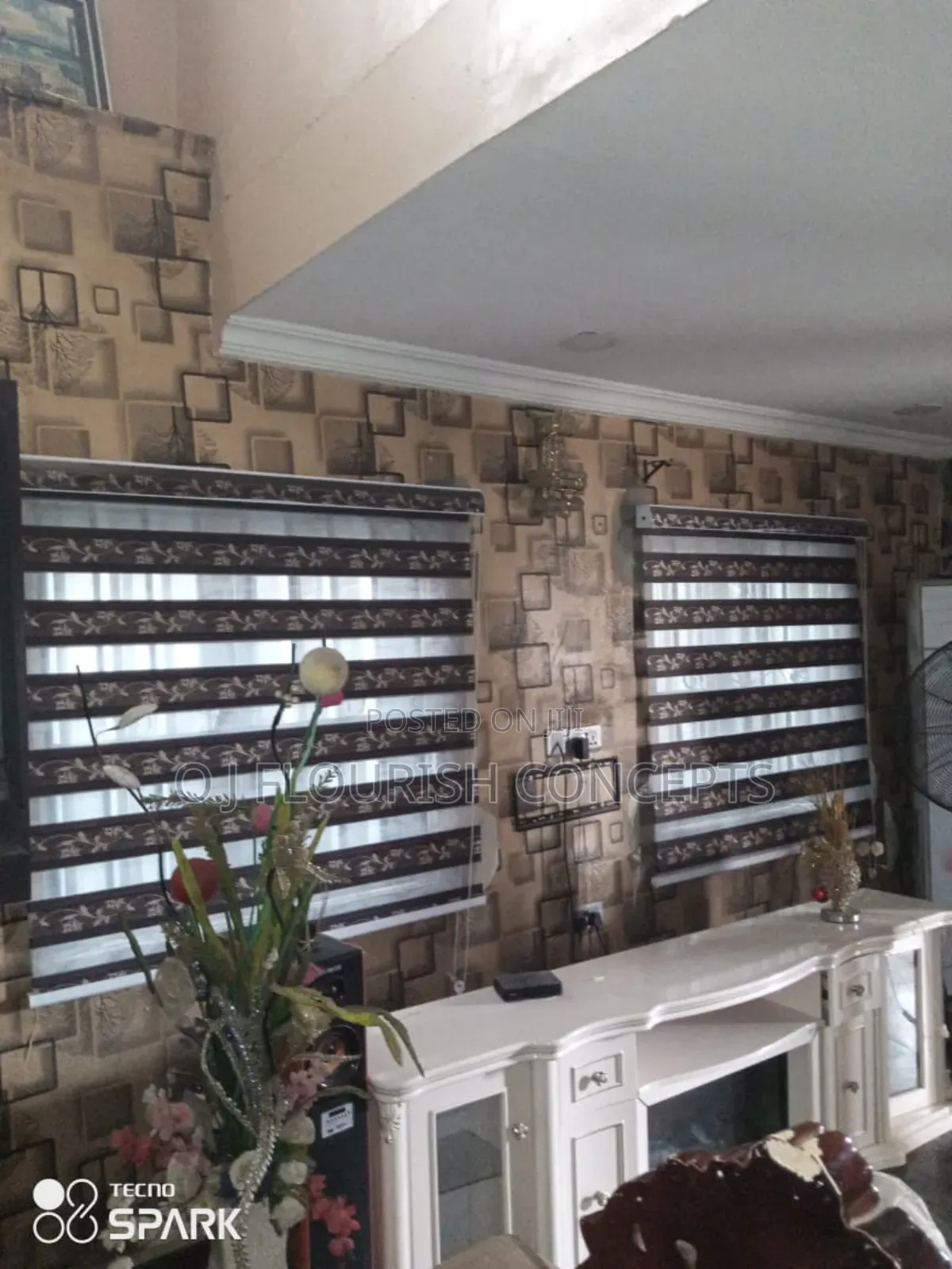 Topnotch Brown Window Blinds