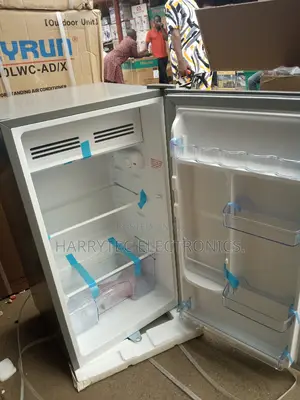 Skyrun Table Top Fridge 100 Litrs Silver Color With 2 Years