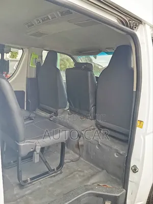 Toyota HiAce 2014 White