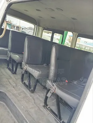Toyota HiAce 2014 White