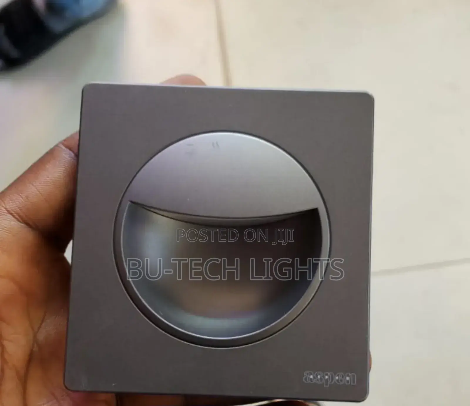 3x3 Step Light