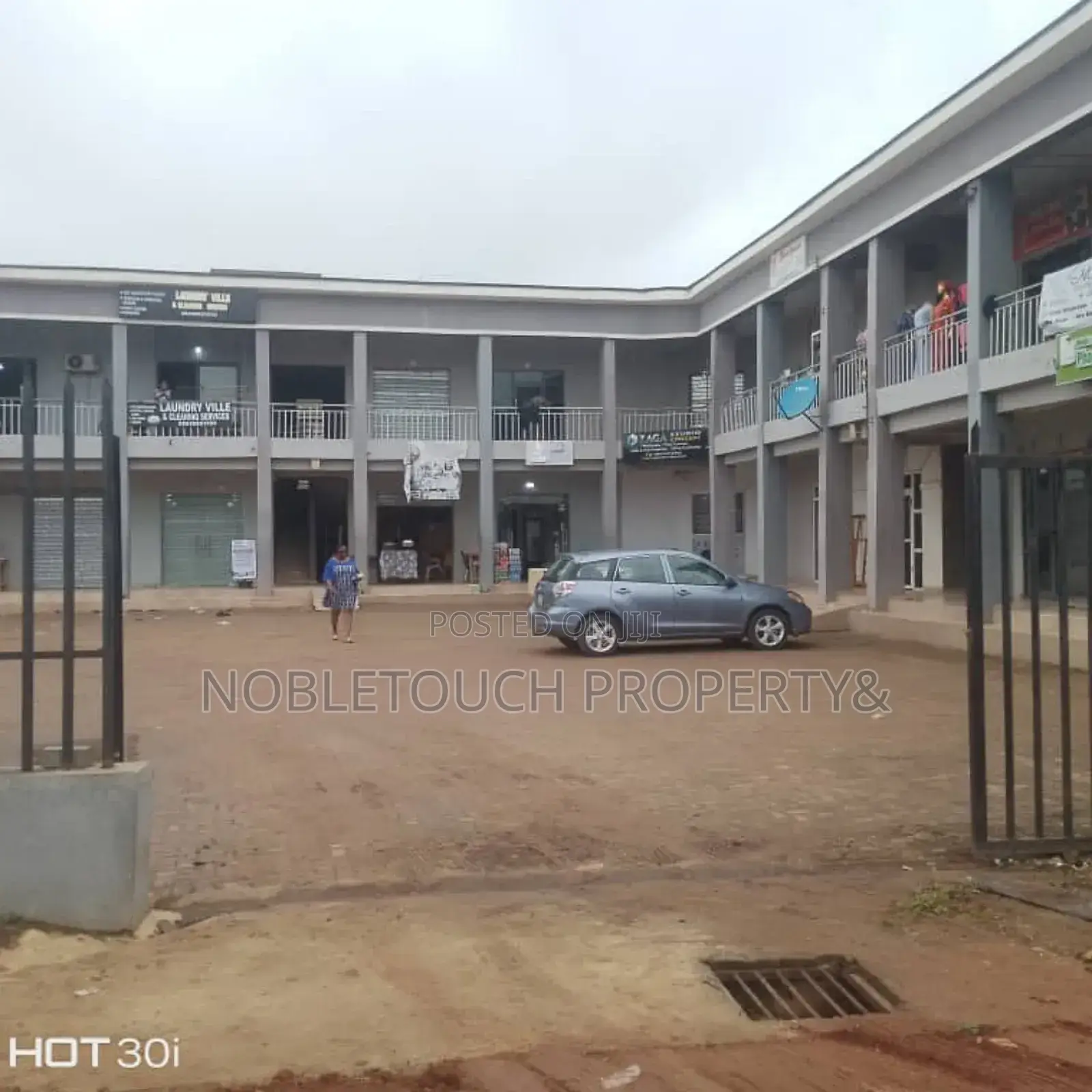 Commercial Shopping Complex