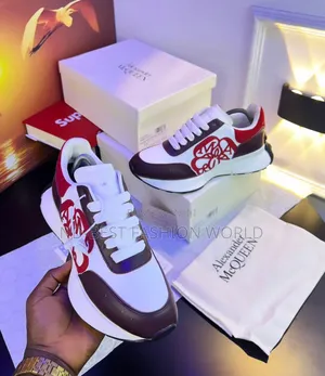 Pure Quality Sneakers