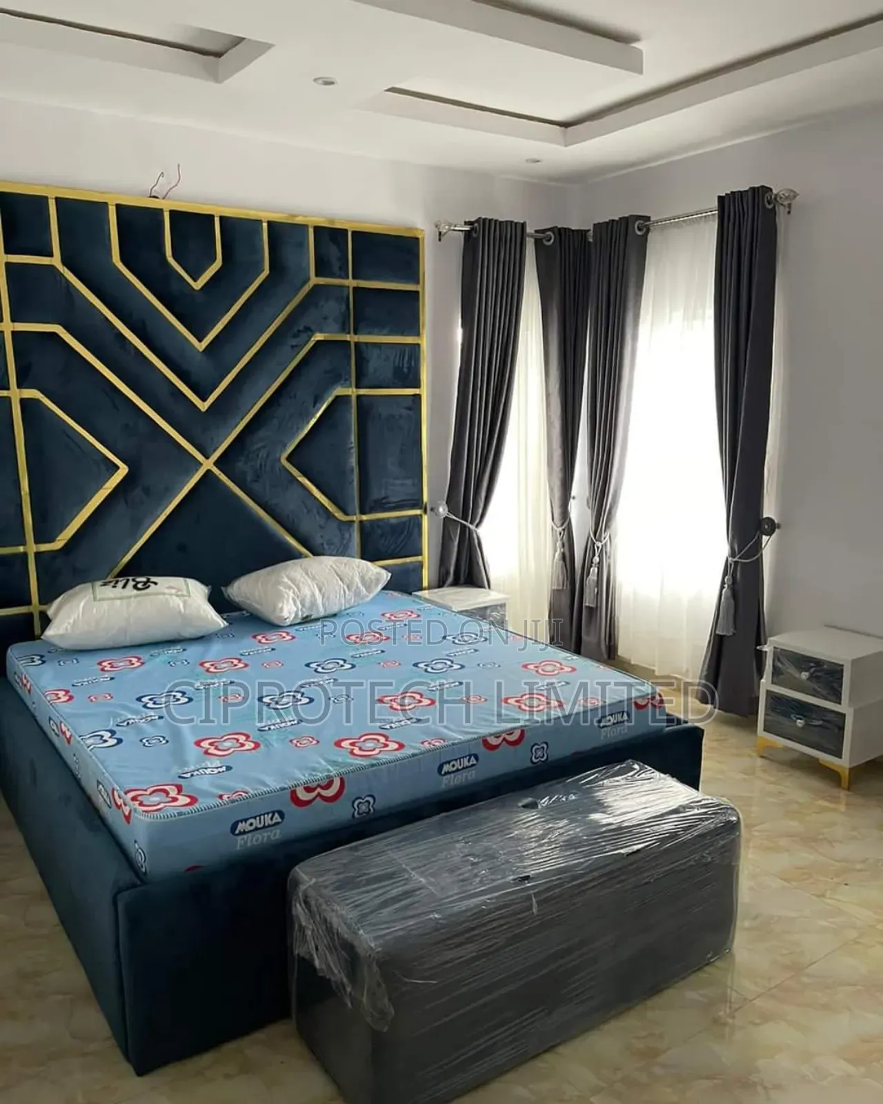 Upholstery Bed With Long Headboards