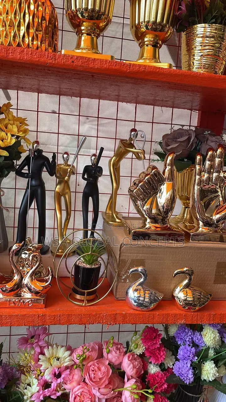 Home Decorating Figurings Statue
