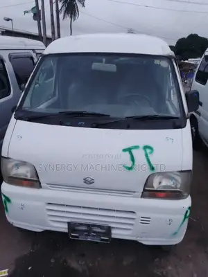 Suzuki Every 2010