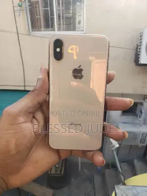 Apple iPhone XS 64 GB Gold