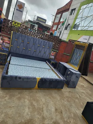 Quality 6by6 Complete Set of Upholstery Padded Bed