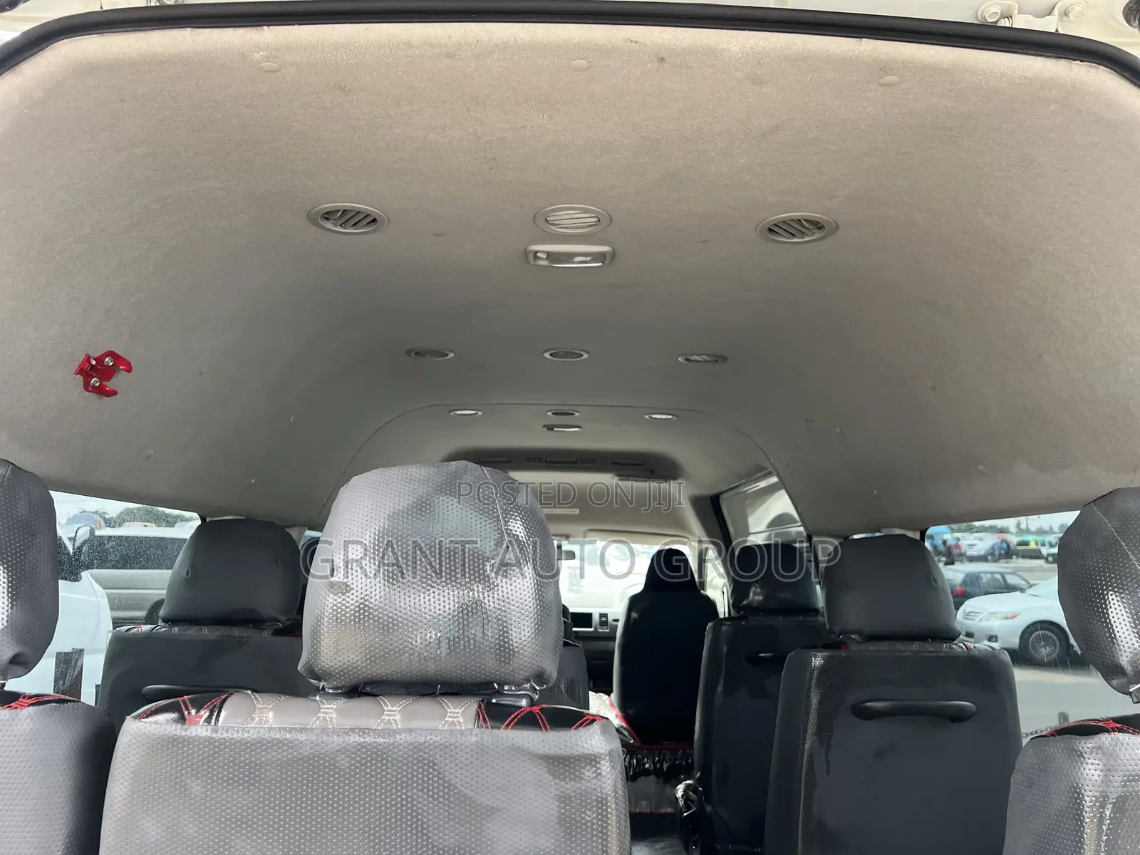 Toyota HiAce 2018 White