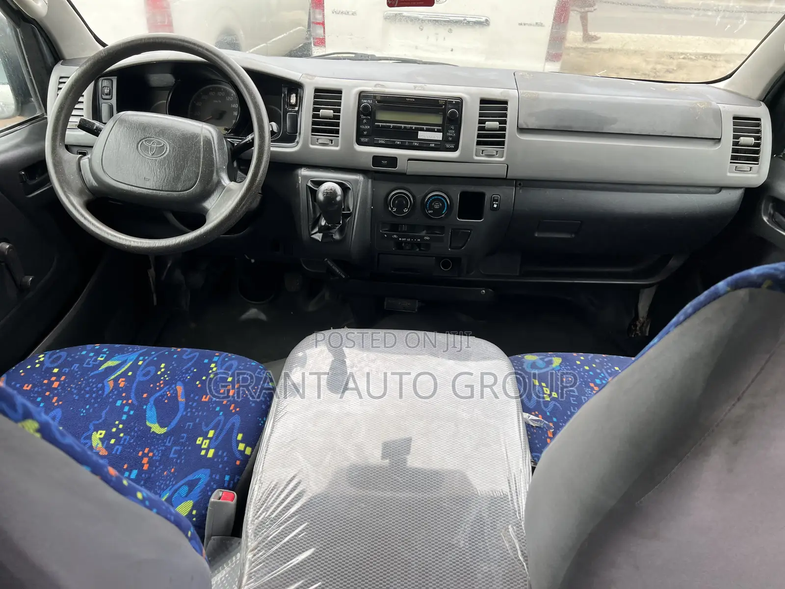 Toyota HiAce 2010 Beige
