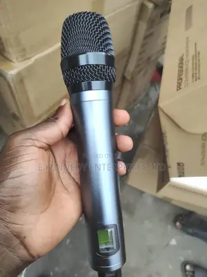 Professional 8in1 Shure Wireless Microphone