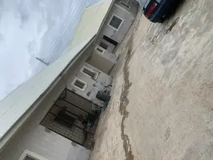2bdrm Block of Flats in Minna for sale
