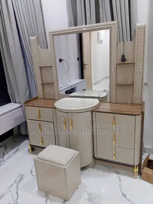 Quality Imported 6 by 7 Bed With Dressing Mirror