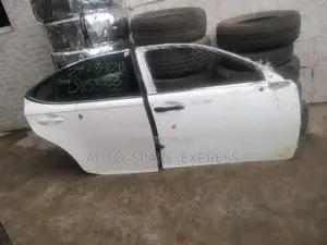 Es350 2016 Right Side Doors